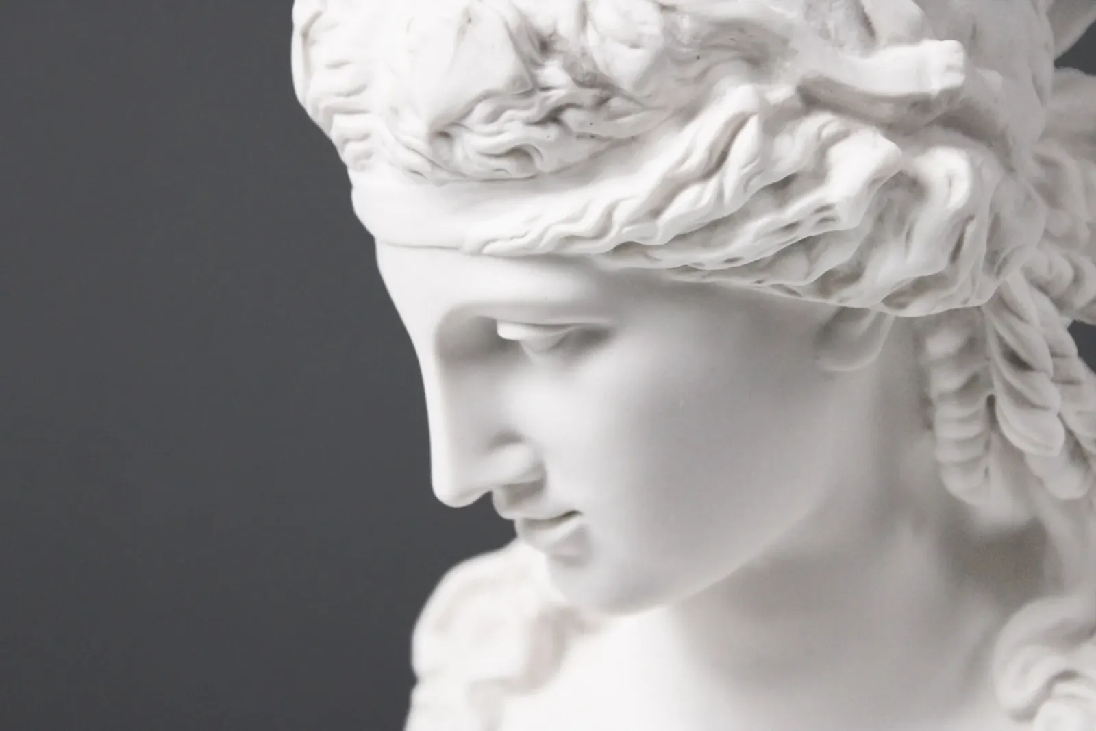 How greek mythology helped Ariadna's Branding and Storytelling